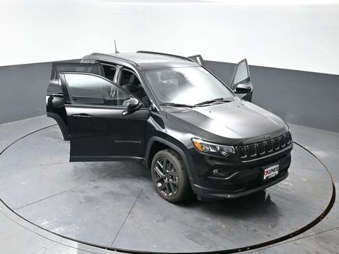 New 2026 Jeep Compass Latitude w/ Sun and Sound Group image 46