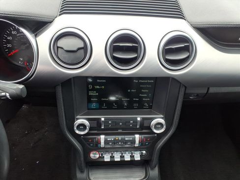 Used 2018 Ford Mustang GT Premium image 23