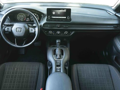 Used 2025 Honda HR-V Sport image 26