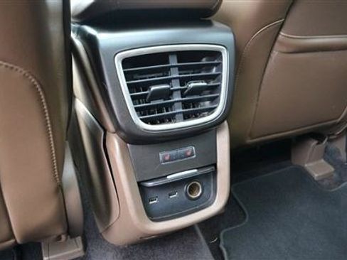 Used 2016 Lincoln MKX Reserve w/ Climate Package AWD/4WD image 21