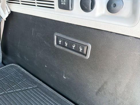 Used 2022 Jeep Wagoneer Series III w/ Premium Group I image 10