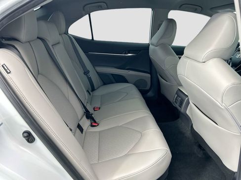 Used 2023 Toyota Camry XLE image 20