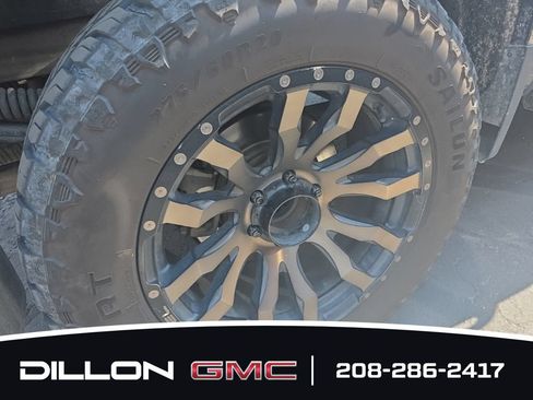 Used 2021 Chevrolet Silverado 1500 High Country w/ Technology Package AWD/4WD image 14