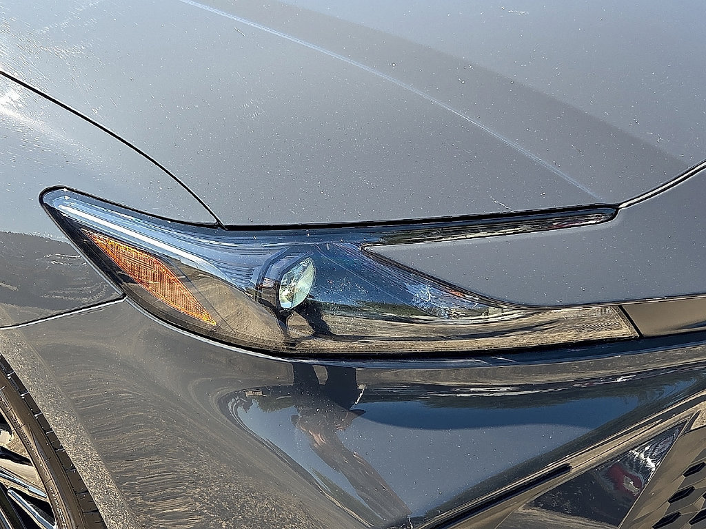 Used 2026 Toyota Camry SE FWD image 13