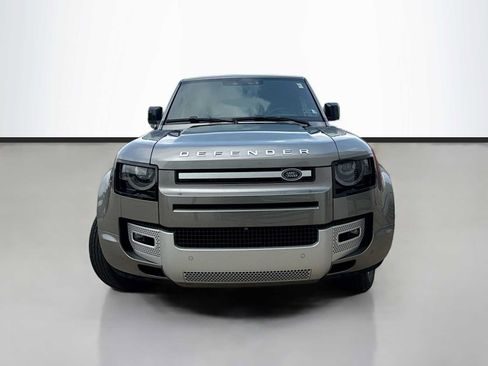 Certified 2022 Land Rover Defender 110 XS Edition AWD/4WD image 2