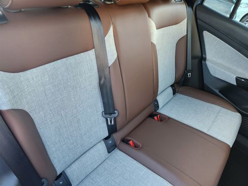 New 2025 Volkswagen ID.4 Pro image 25