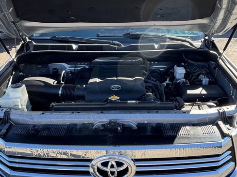 Used 2017 Toyota Tundra SR5 w/ TRD Off Road Package image 31