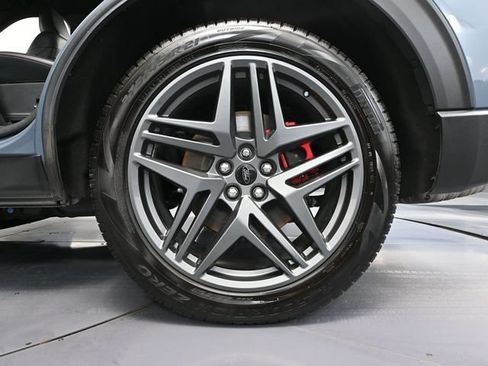 Used 2025 Ford Explorer ST AWD/4WD image 13