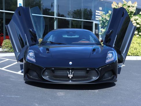 Used 2023 Maserati MC20 Coupe image 22