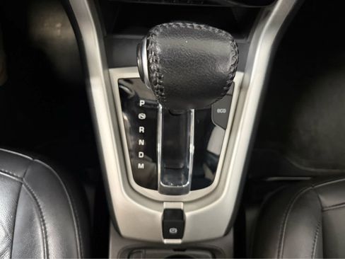 Used 2014 Chevrolet Captiva Sport LT w/ Convenience Package FWD image 23