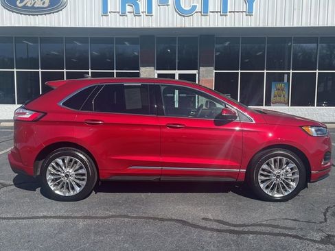 Used 2024 Ford Edge Titanium w/ Titanium Elite Package image 4