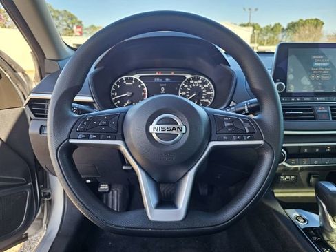 Used 2021 Nissan Altima 2.5 SV image 21