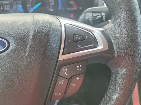 Used 2024 Ford Edge SEL AWD/4WD image 17
