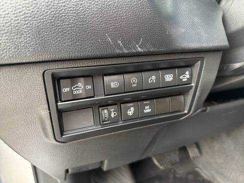 Used 2023 Toyota Tundra SR5 w/ SR5 Premium Package AWD/4WD image 31