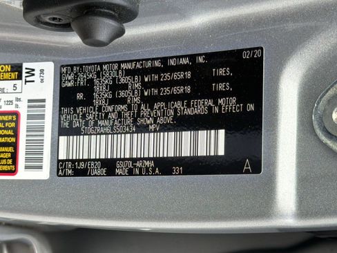 Used 2020 Toyota Highlander XLE FWD image 23