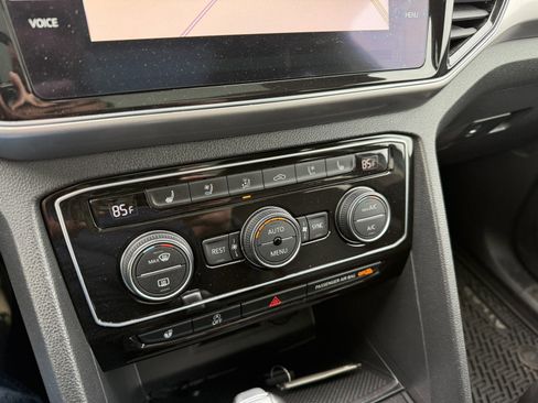 Used 2019 Volkswagen Atlas SEL Premium image 18