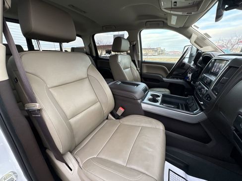 Used 2017 Chevrolet Silverado 2500 LTZ w/ Vortec Plus Package image 27