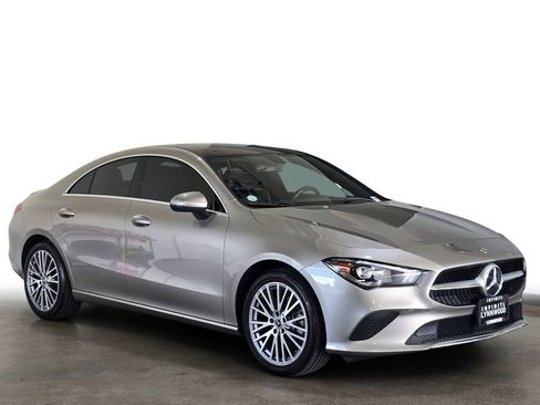 Used 2020 Mercedes-Benz CLA 250 4MATIC image 3