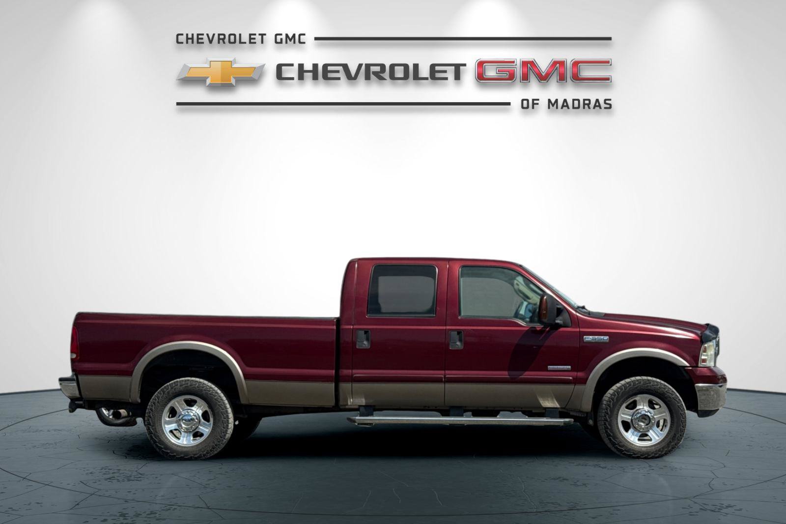 Used 2006 Ford F350 Lariat AWD/4WD image 2