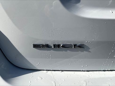 Used 2018 Buick Encore Preferred image 28