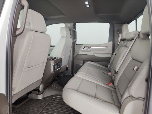 New 2026 GMC Sierra 1500 SLT AWD/4WD image 15