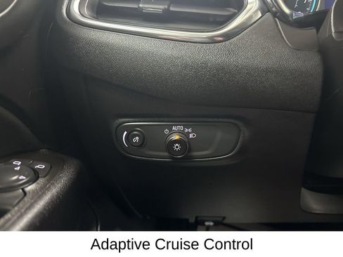 Used 2024 Chevrolet Equinox LT image 39