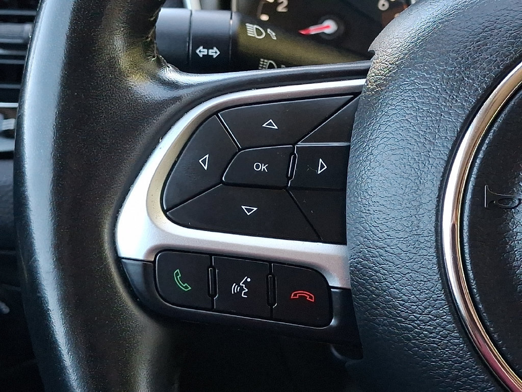 Used 2020 Jeep Compass Latitude AWD/4WD image 23