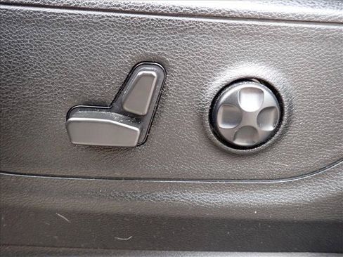 Used 2021 RAM 1500 Big Horn AWD/4WD image 8
