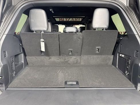 New 2025 Ford Expedition Platinum w/ Stealth Appearance Package image 28