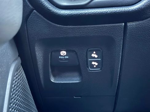 Used 2020 RAM 1500 Big Horn AWD/4WD image 35