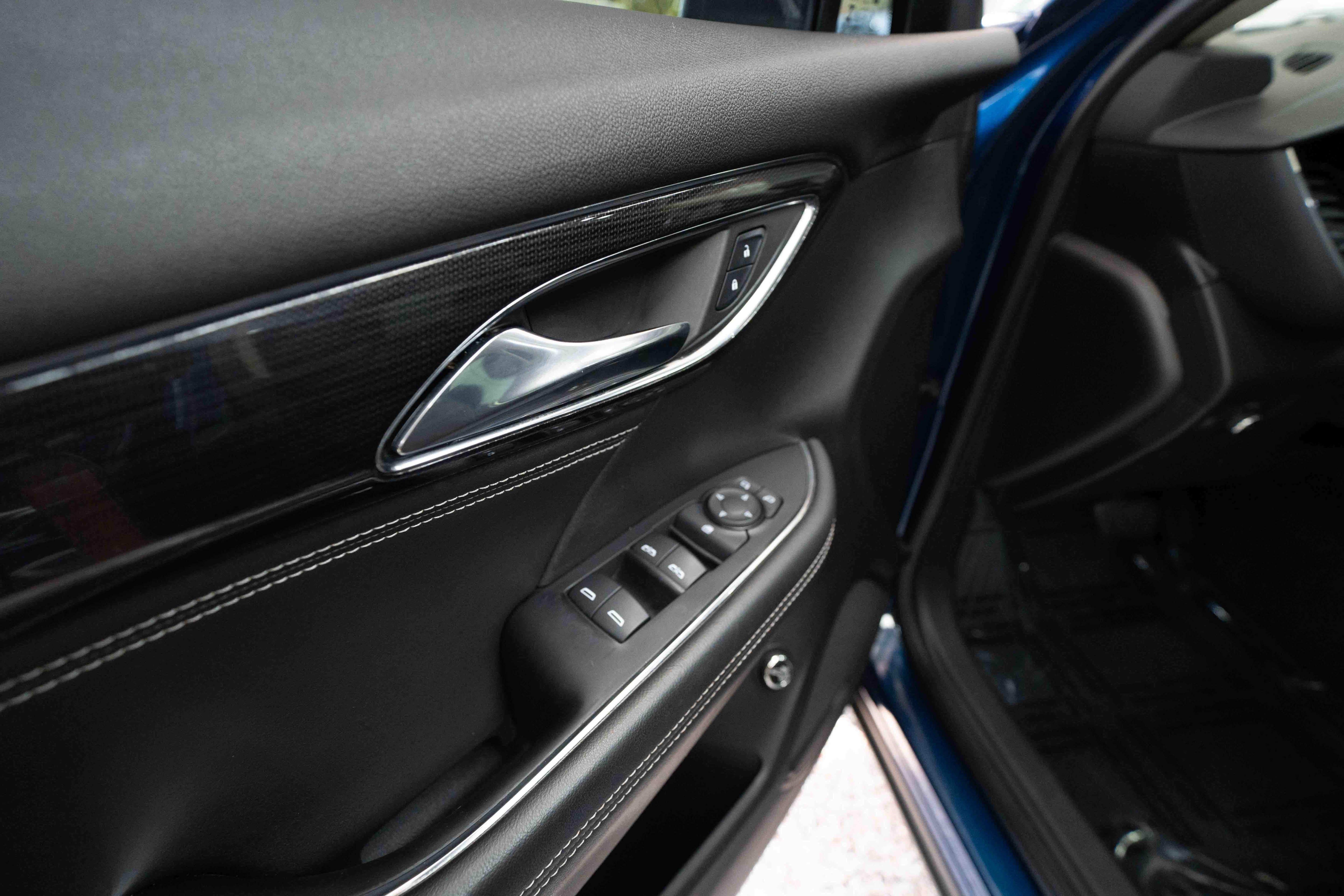 Used 2023 Buick Envision Preferred AWD/4WD image 7