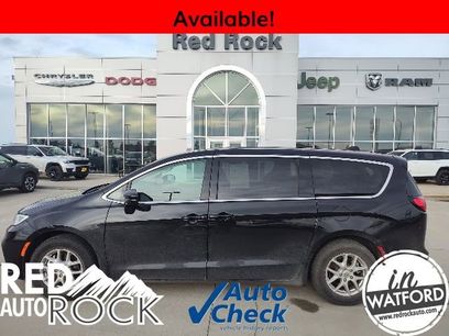 Used 2024 Chrysler Pacifica Touring-L