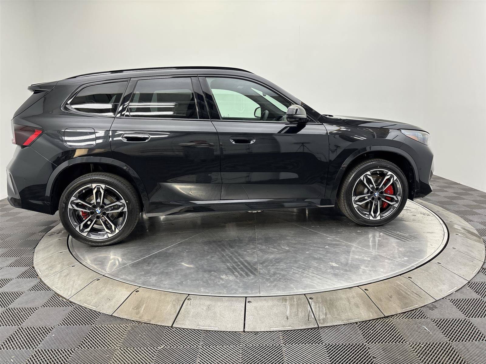 Used 2026 BMW X1 xDrive28i w/ Technology Package AWD/4WD image 17