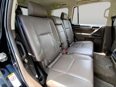 Used 2011 Lexus GX 460 w/ Convenience Pkg AWD/4WD image 18