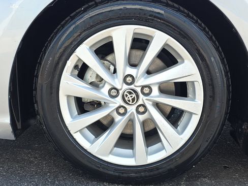 Used 2024 Toyota Camry SE FWD image 24