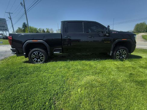 Used 2022 GMC Sierra 3500 AT4 w/ AT4 Premium Plus Package AWD/4WD image 6