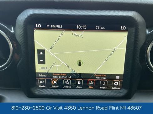 Used 2020 Jeep Wrangler Unlimited Sahara AWD/4WD image 3