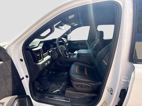 Used 2025 GMC Sierra 1500 AT4 AWD/4WD image 23