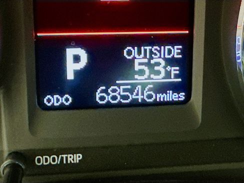 Used 2019 Toyota Corolla LE image 19