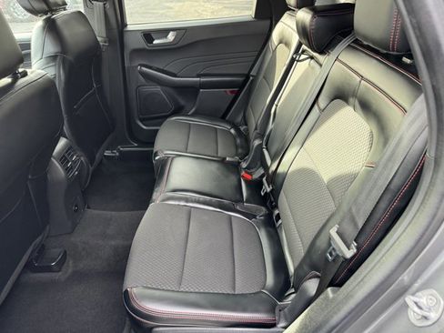 Used 2024 Ford Escape ST-Line AWD/4WD image 17