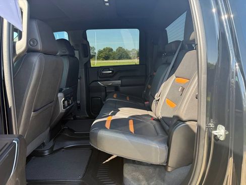 Used 2022 GMC Sierra 2500 AT4 AWD/4WD image 17