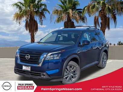 New 2025 Nissan Pathfinder SV