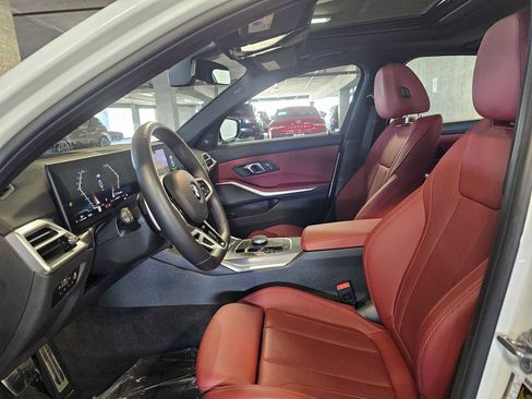 Used 2025 BMW 330i xDrive Sedan w/ M Sport Package image 33