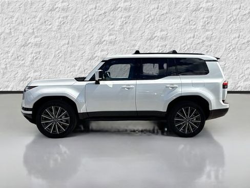 New 2026 Lexus GX 550 image 6
