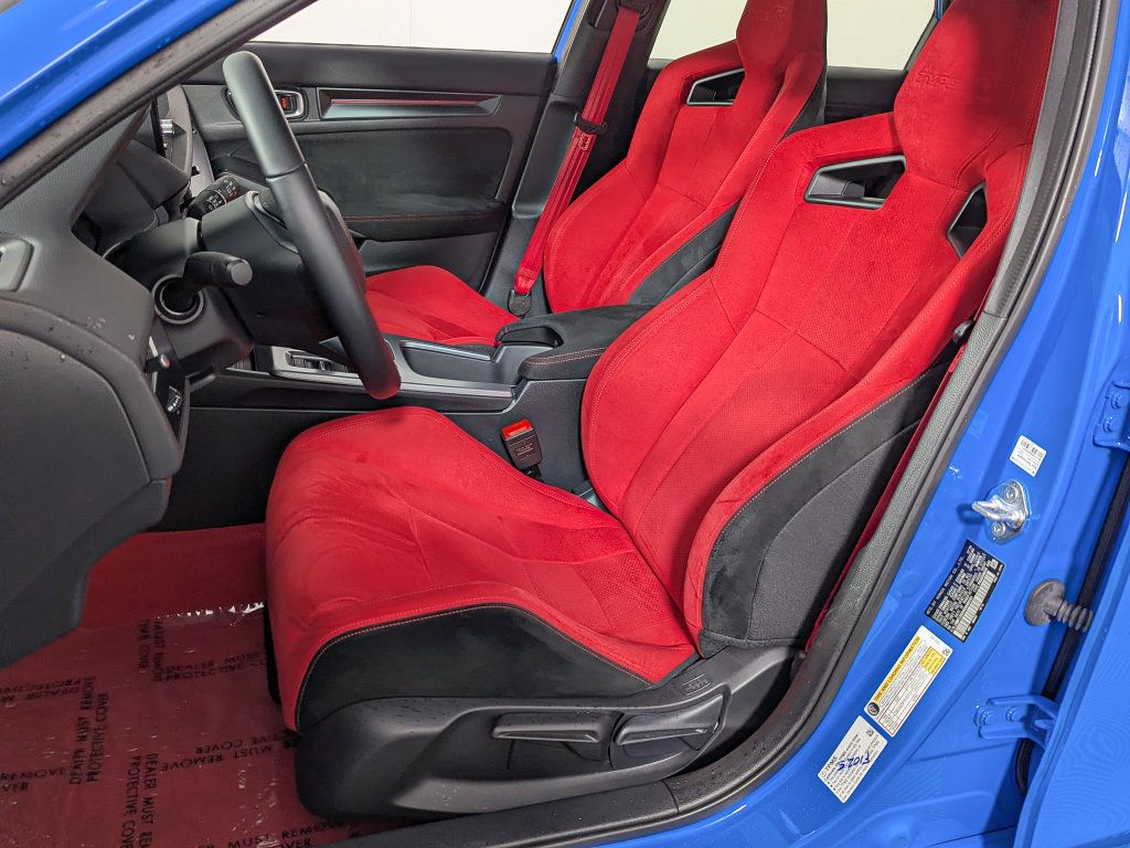 Used 2025 Honda Civic Type R image 16