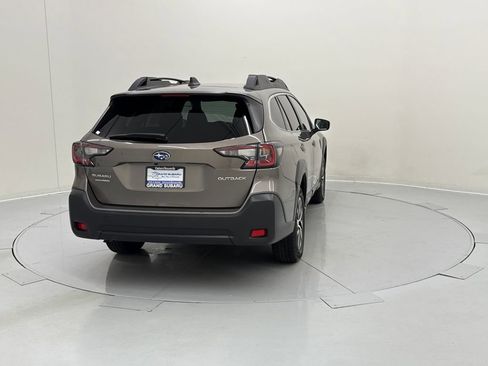 Certified 2024 Subaru Outback Premium image 5