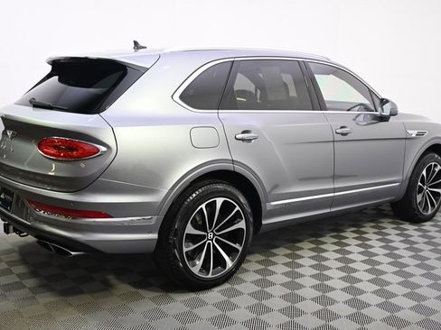 Used 2023 Bentley Bentayga AWD/4WD image 7