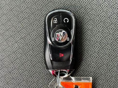 Used 2022 Buick Encore GX Preferred w/ Sport Touring Package FWD image 33