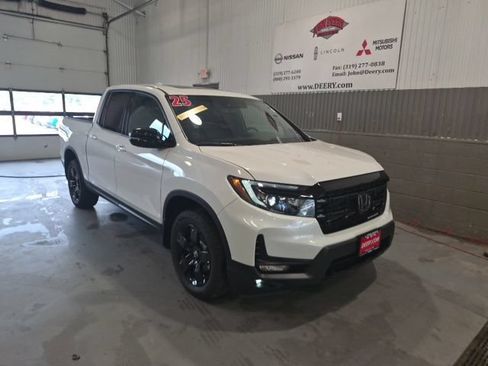 Used 2025 Honda Ridgeline Black Edition image 1
