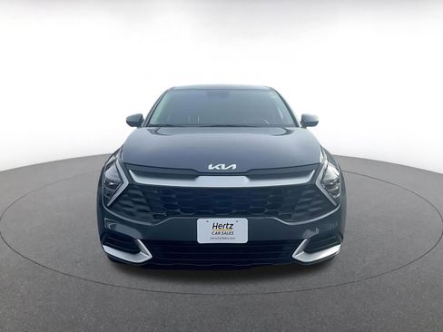 Used 2025 Kia Sportage LX image 4